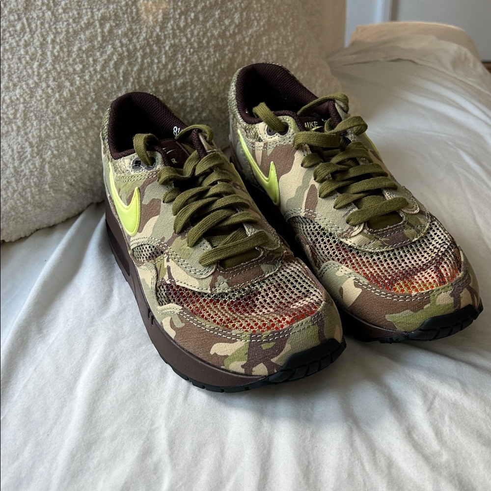 Nike Air Max 1 Camo Light Lemon Twist. NEVER WORN, no tags